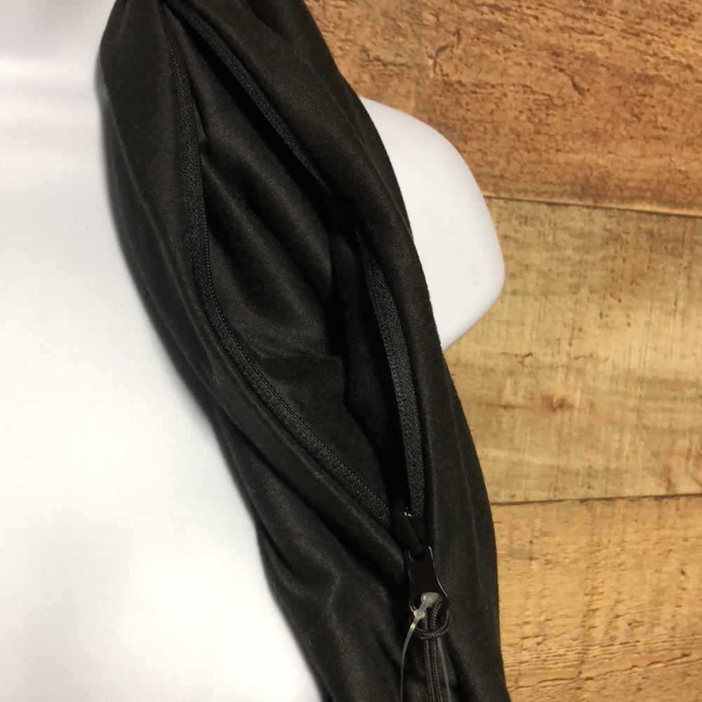 Beyond Yoga Pocket Infinity Scarf - Picture 10 of 13